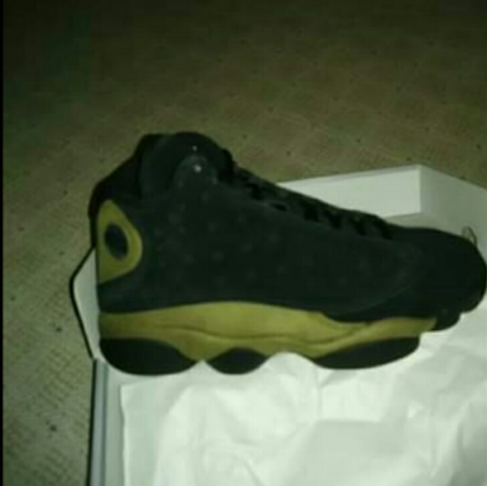 Air Jordan 13 Olive and Black